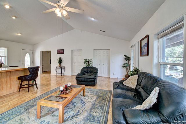 6248 Yorkshire, Spring Branch, TX 78070