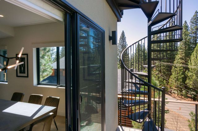 325 Woodridge Circle, Incline Village, OH 89451