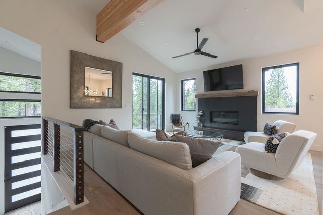 325 Woodridge Circle, Incline Village, OH 89451