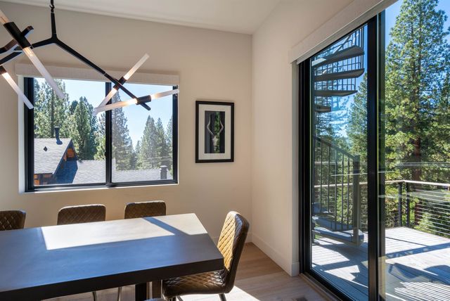 325 Woodridge Circle, Incline Village, OH 89451