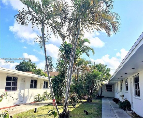2236 Jackson St 8, Hollywood, FL 33020
