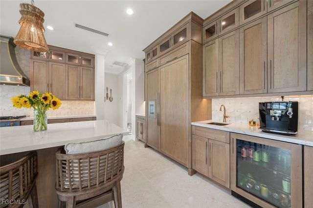 1332 Eagle Run DR, Sanibel, FL 33957