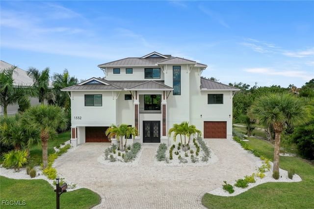 1332 Eagle Run DR, Sanibel, FL 33957