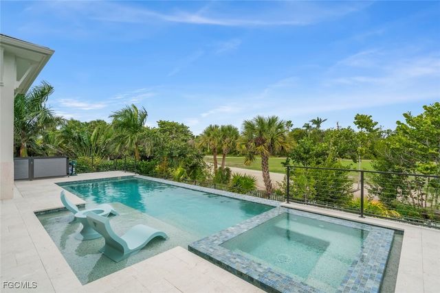 1332 Eagle Run DR, Sanibel, FL 33957