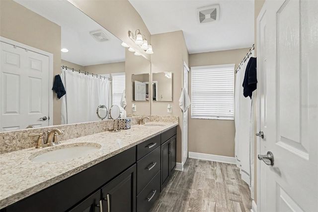 30329 SOUTHWELL LANE, Wesley Chapel, FL 33543