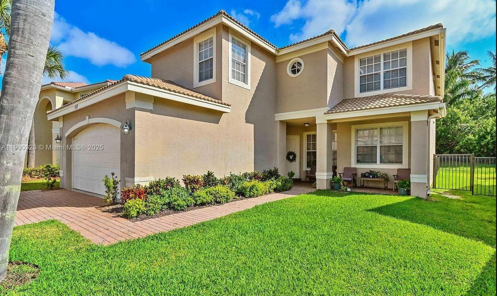 5337 Grand Banks Blvd, Green Acres, FL 33463