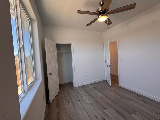 474 W Windsor Avenue, Clovis, CA 93612
