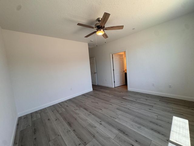 474 W Windsor Avenue, Clovis, CA 93612