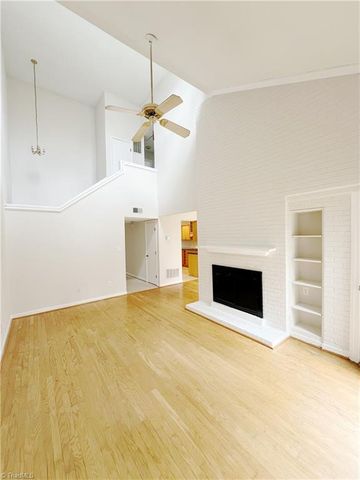 210 Lindell Road E, Greensboro, NC 27403