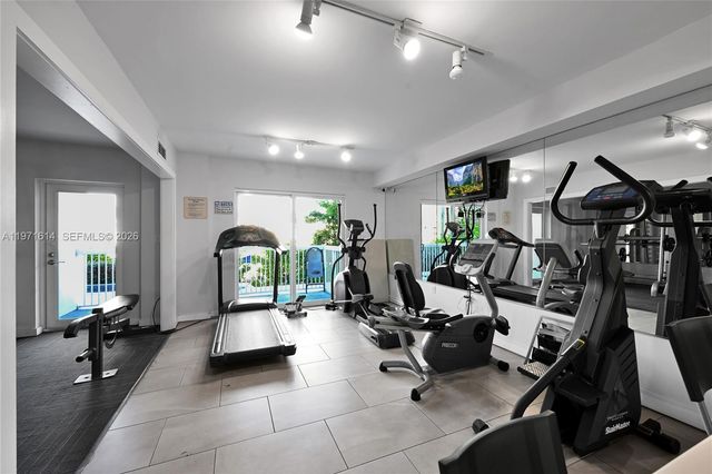 2740 SW 28th Ter 202, Miami, FL 33133