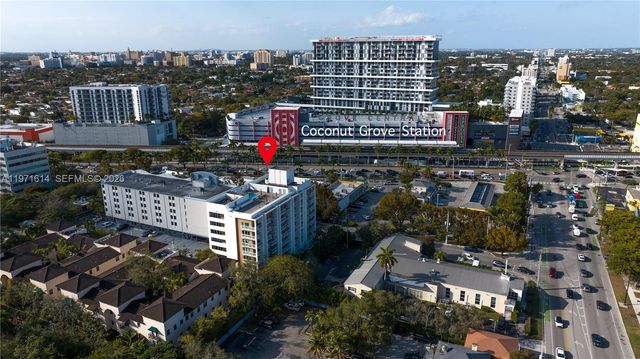 2740 SW 28th Ter 202, Miami, FL 33133