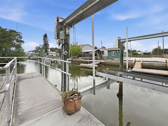 6839 CURLEW LANE, Hudson, FL 34667