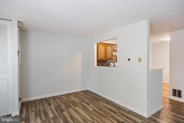 2504 GREENWOOD DR, Lindenwold, NJ 08021