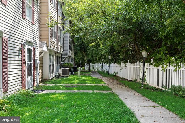 2504 GREENWOOD DR, Lindenwold, NJ 08021