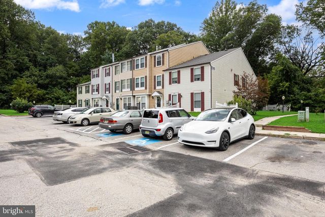 2504 GREENWOOD DR, Lindenwold, NJ 08021