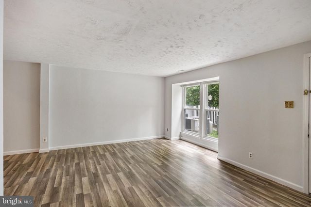 2504 GREENWOOD DR, Lindenwold, NJ 08021