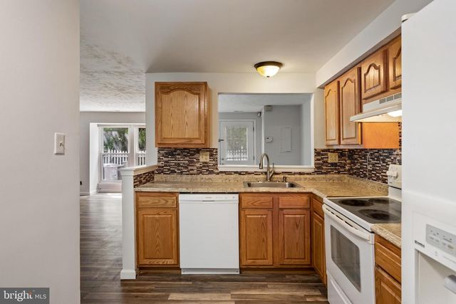 2504 GREENWOOD DR, Lindenwold, NJ 08021