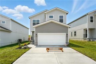 713 Glenn Circle, Raymore, MO 64083