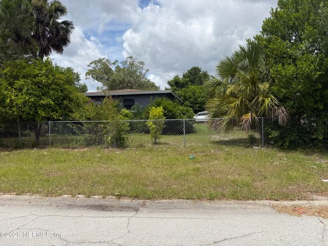 7244 SANDHURST Road S, Jacksonville, FL 32277
