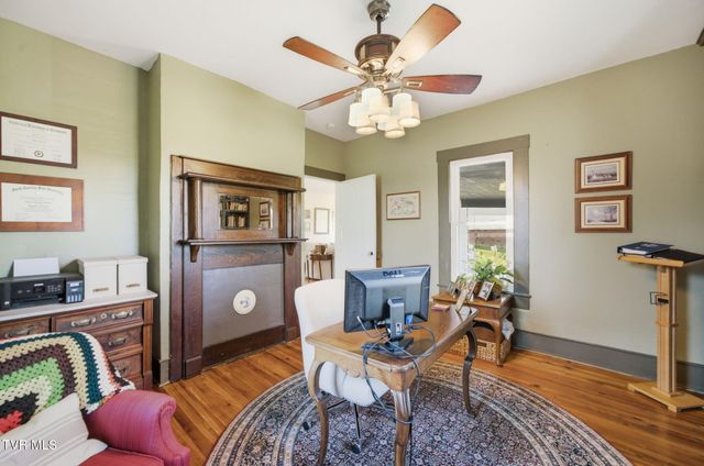250 Five Oaks Road, Jonesborough, TN 37659