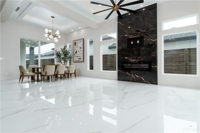 5908 Oriole Avenue, Mcallen, TX 78501