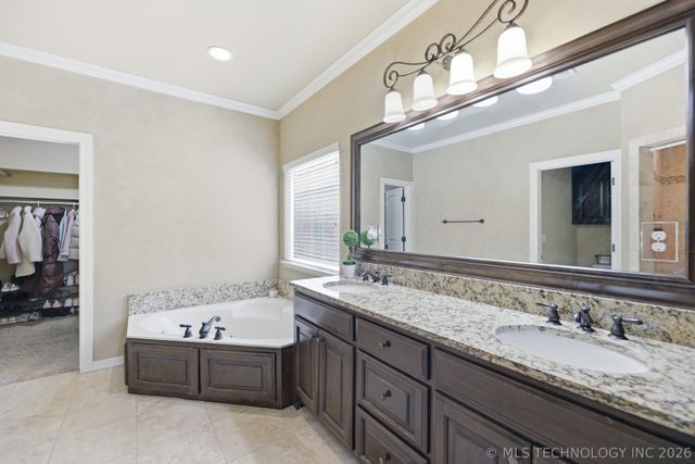 4716 S 167th East Place, Tulsa, OK 74134