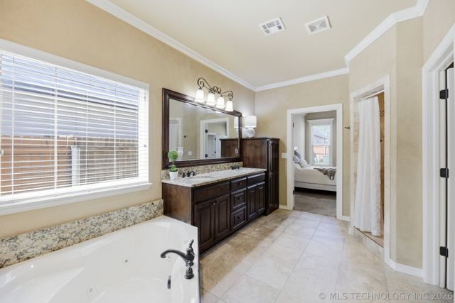 4716 S 167th East Place, Tulsa, OK 74134