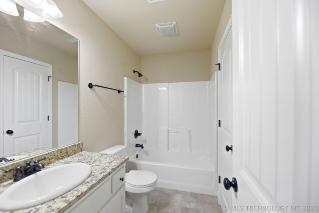 4716 S 167th East Place, Tulsa, OK 74134