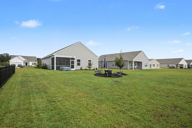 161 Linares St., Loris, SC 29569