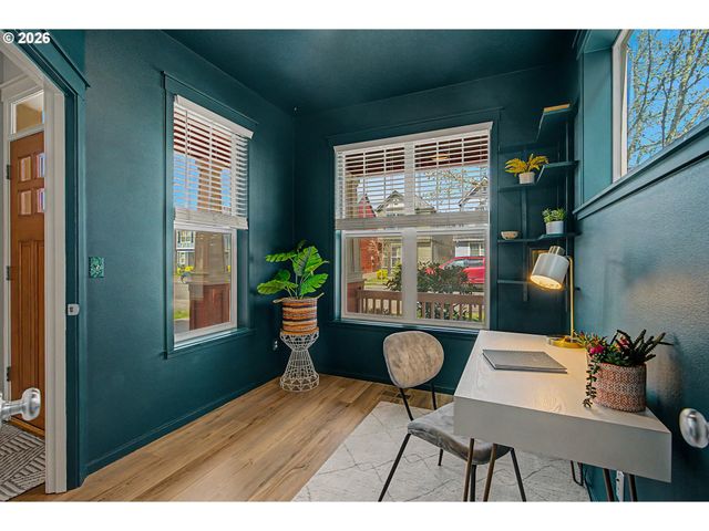 20760 Sw ROSEMOUNT St, Beaverton, OR 97078