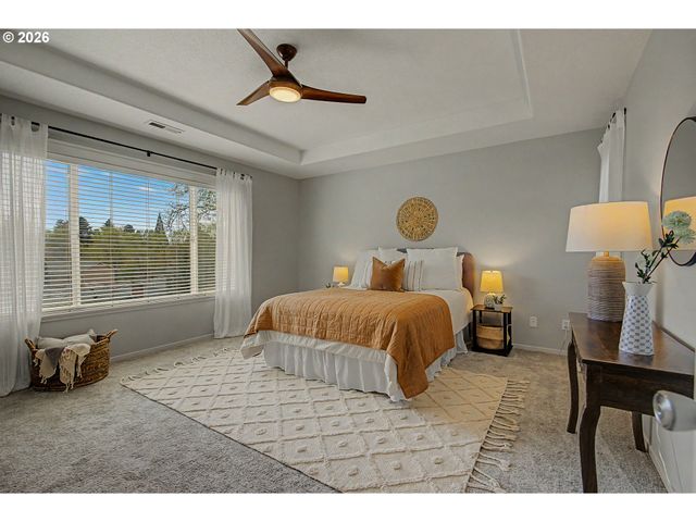 20760 Sw ROSEMOUNT St, Beaverton, OR 97078