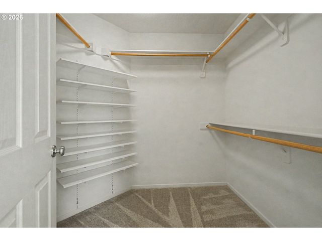 20760 Sw ROSEMOUNT St, Beaverton, OR 97078