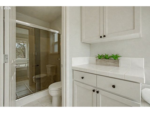 20760 Sw ROSEMOUNT St, Beaverton, OR 97078