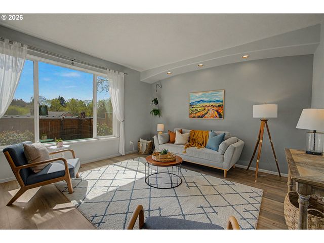 20760 Sw ROSEMOUNT St, Beaverton, OR 97078