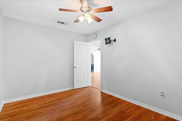 942 John Wayne Circle, Fort Walton Beach, FL 32547