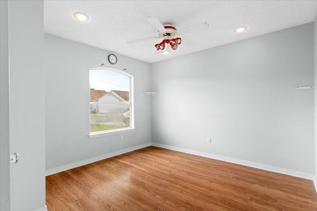 942 John Wayne Circle, Fort Walton Beach, FL 32547