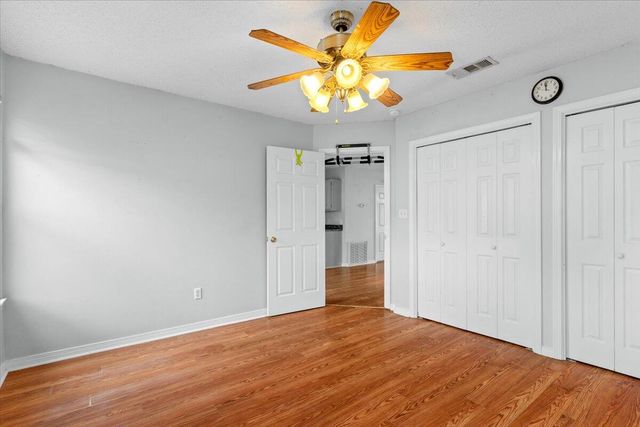 942 John Wayne Circle, Fort Walton Beach, FL 32547