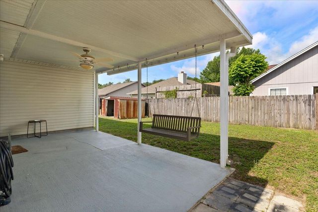942 John Wayne Circle, Fort Walton Beach, FL 32547