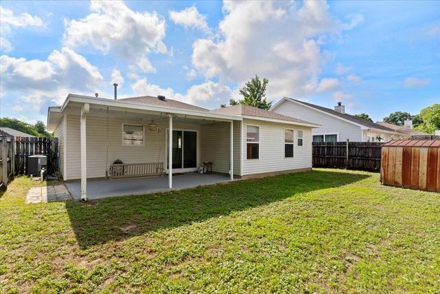 942 John Wayne Circle, Fort Walton Beach, FL 32547