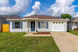 942 John Wayne Circle, Fort Walton Beach, FL 32547