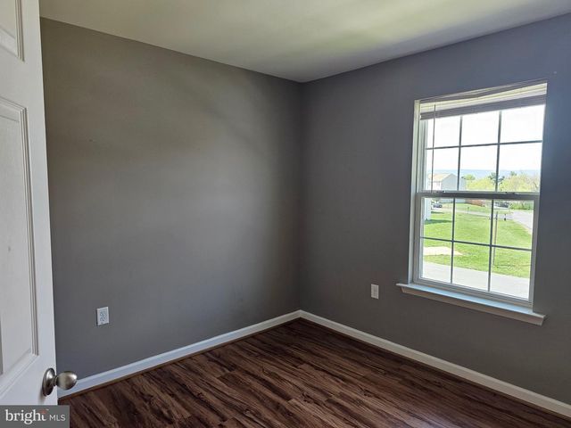 136 CHECKO, Martinsburg, WV 25401