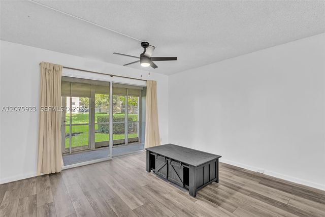 1300 SW 124th Ter 105P, Pembroke Pines, FL 33027