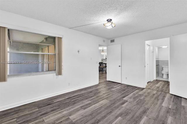 1300 SW 124th Ter 105P, Pembroke Pines, FL 33027
