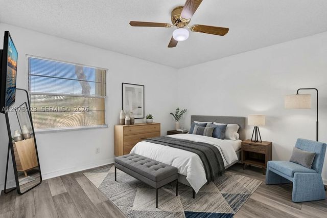 1300 SW 124th Ter 105P, Pembroke Pines, FL 33027