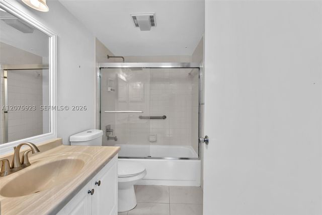 1300 SW 124th Ter 105P, Pembroke Pines, FL 33027