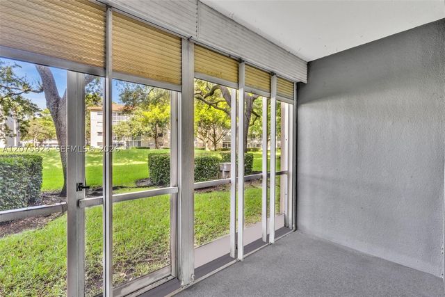 1300 SW 124th Ter 105P, Pembroke Pines, FL 33027