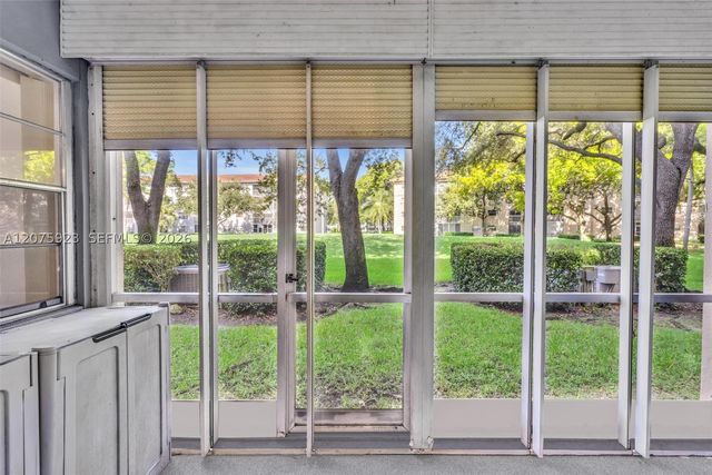 1300 SW 124th Ter 105P, Pembroke Pines, FL 33027
