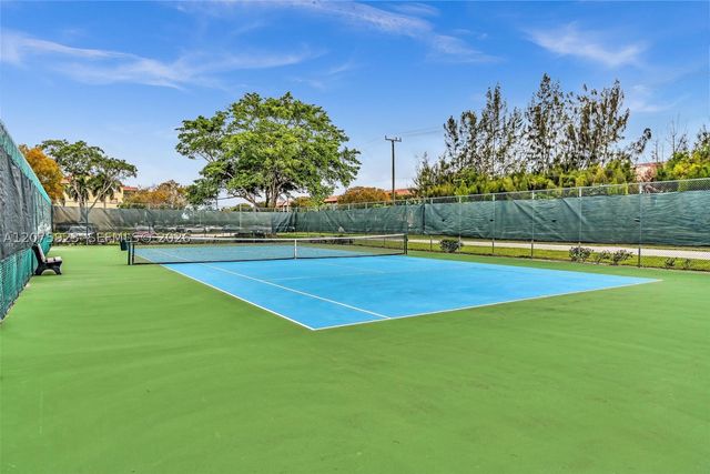 1300 SW 124th Ter 105P, Pembroke Pines, FL 33027