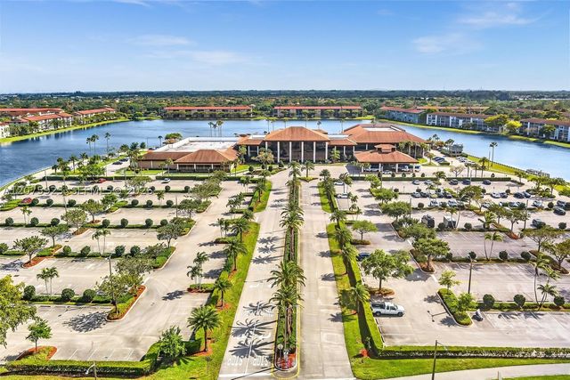 1300 SW 124th Ter 105P, Pembroke Pines, FL 33027