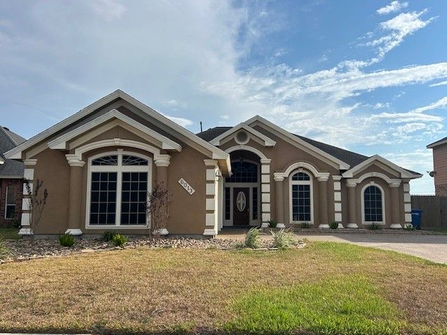 6013 Bobtail Dr, Corpus Christi, TX 78414